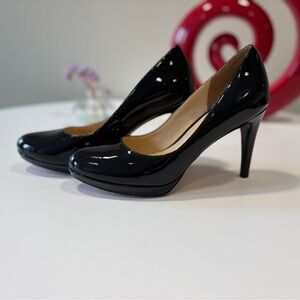 Cole Haan Women’s NikeAir Black Patent Leather Pumps – Size 7B